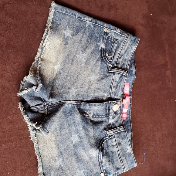 Star shorts - Picture 1 of 3